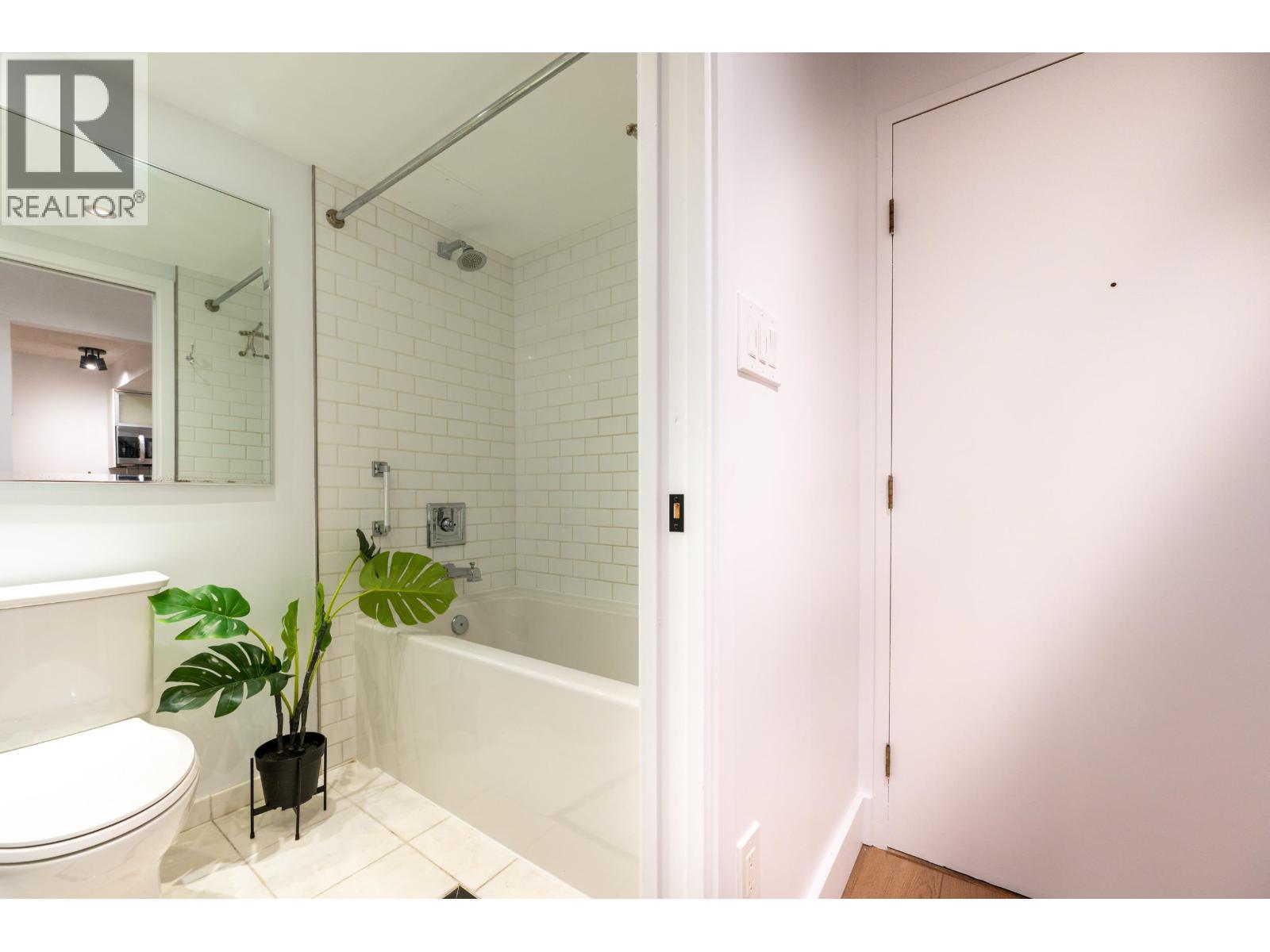 304 1855 Nelson Street, Vancouver, British Columbia V6G 1M9 - Photo 19 - R3065668