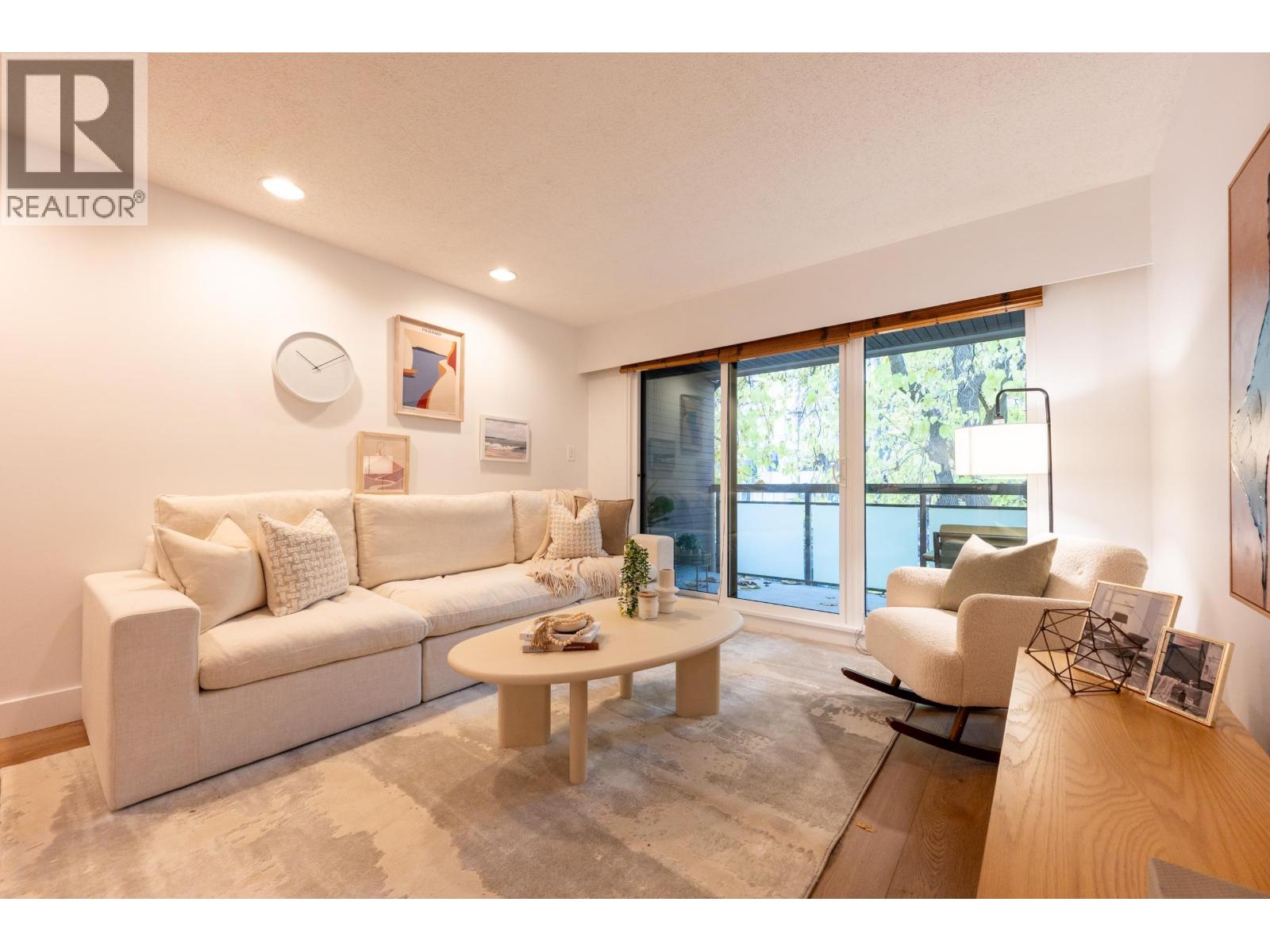 304 1855 Nelson Street, Vancouver, British Columbia V6G 1M9 - Photo 2 - R3065668