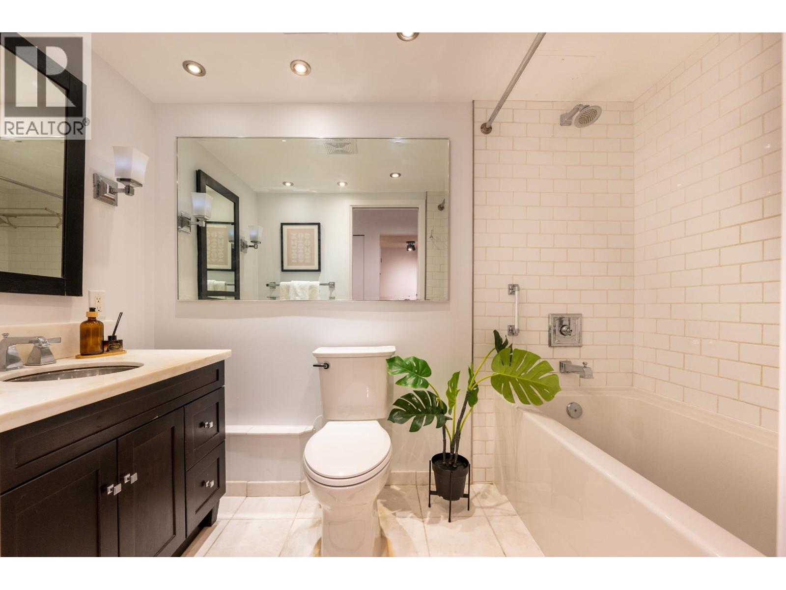 304 1855 Nelson Street, Vancouver, British Columbia V6G 1M9 - Photo 20 - R3065668