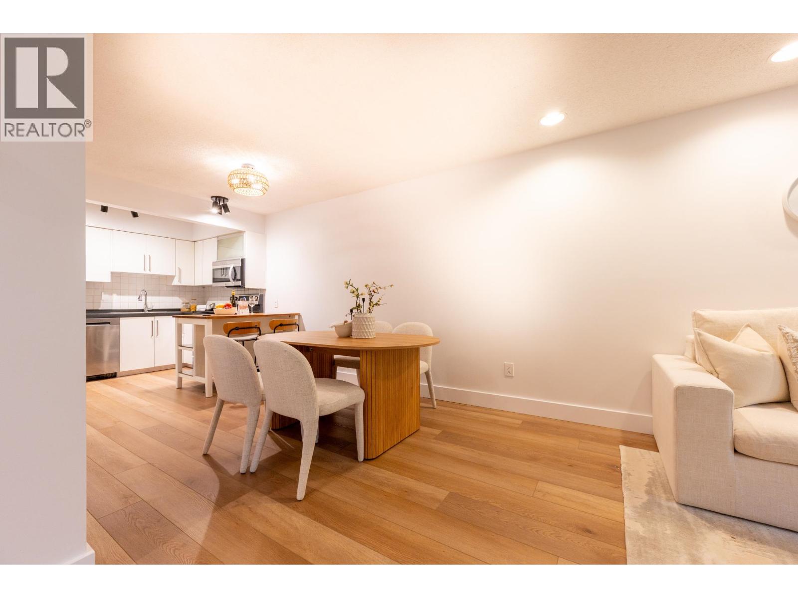 304 1855 Nelson Street, Vancouver, British Columbia V6G 1M9 - Photo 3 - R3065668