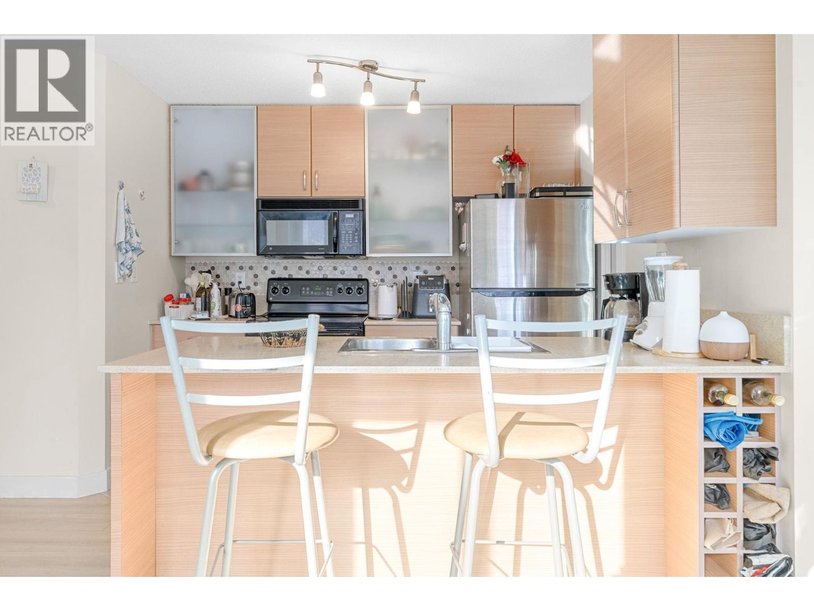 502 909 Mainland Street, Vancouver, British Columbia V6B 1S3 - Photo 12 - R3065669