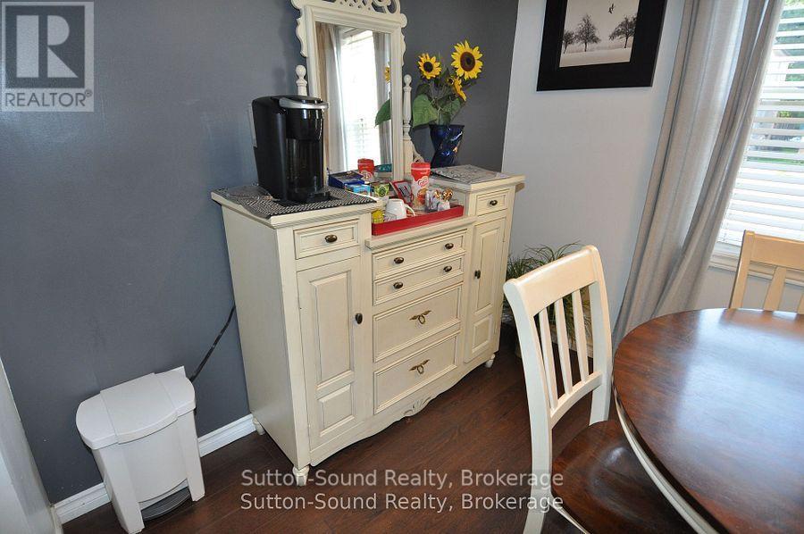 247 6th Street E, Owen Sound, Ontario N4K 1E8 - Photo 9 - X12521222