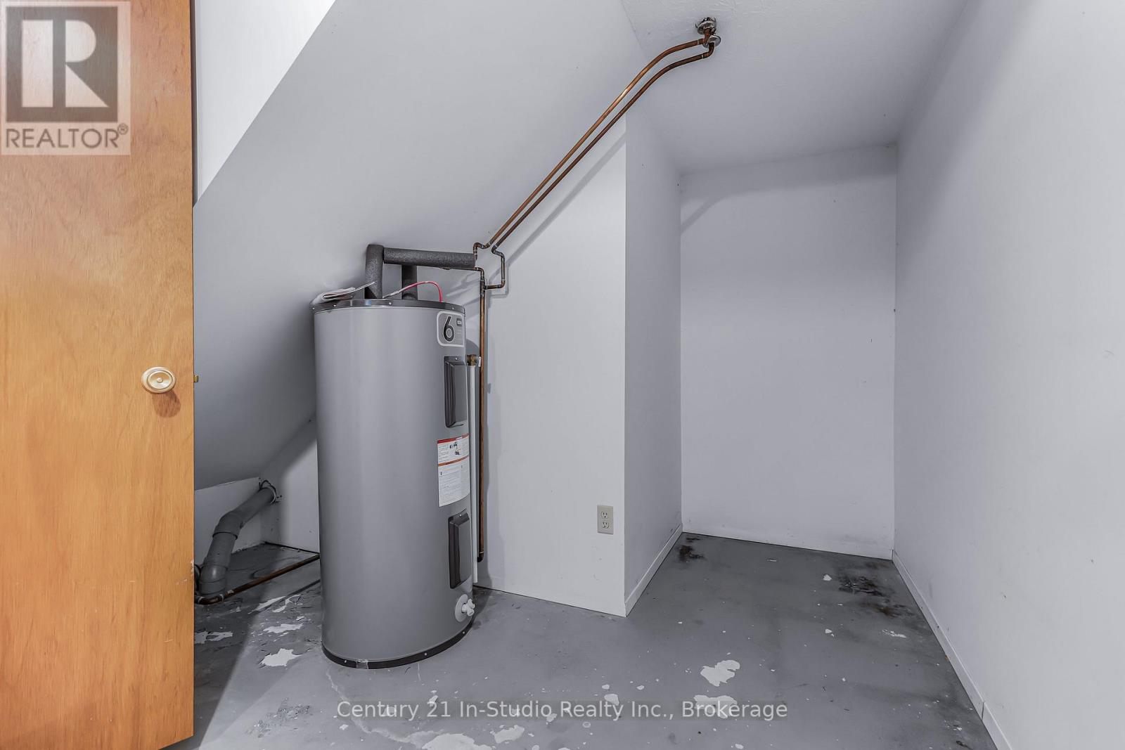 750 Baird Street, Kincardine, Ontario N2Z 1M3 - Photo 44 - X12521310