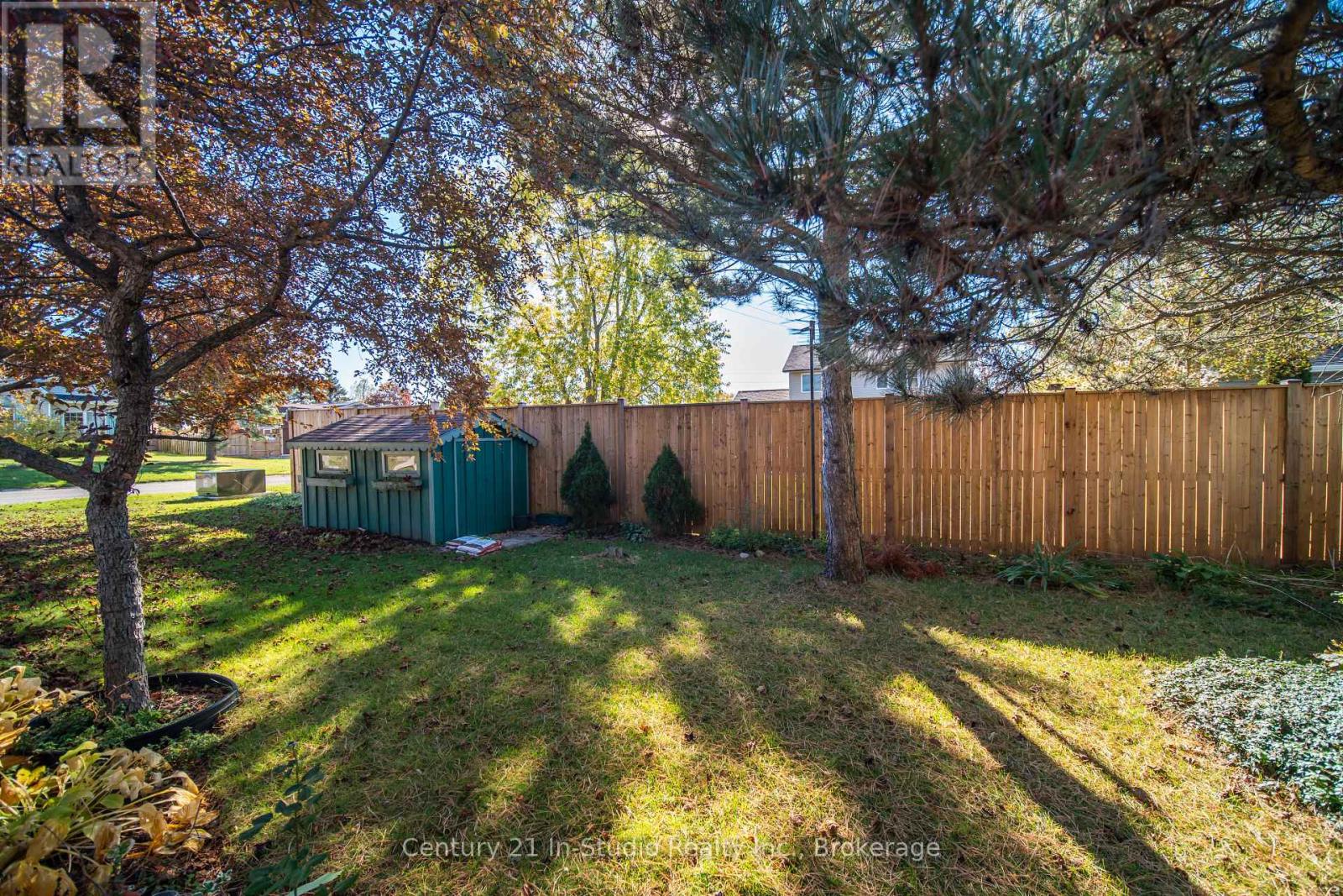 750 Baird Street, Kincardine, Ontario N2Z 1M3 - Photo 8 - X12521310