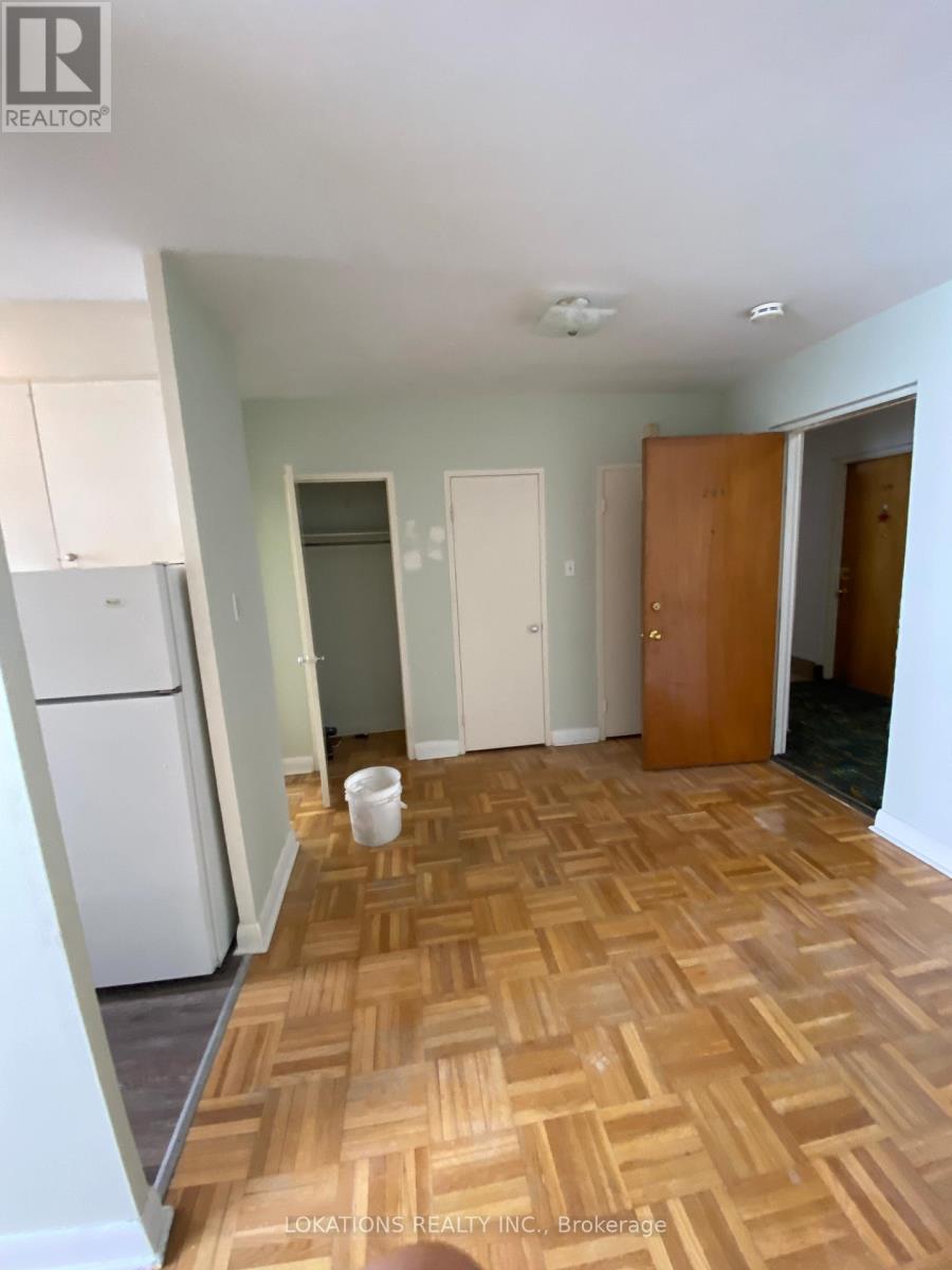 209 - 2135 Avenue Road, Toronto, Ontario  M5M 3M6 - Photo 5 - C12519786