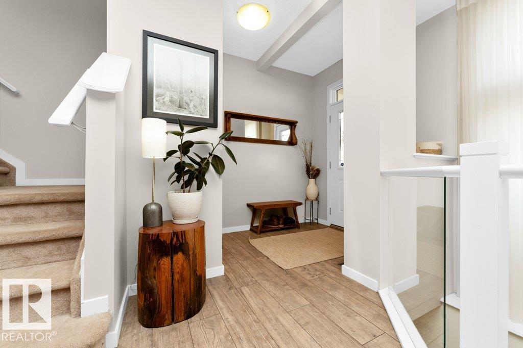 1527 Secord Rd Nw, Edmonton, Alberta  T5T 7B4 - Photo 4 - E4465055