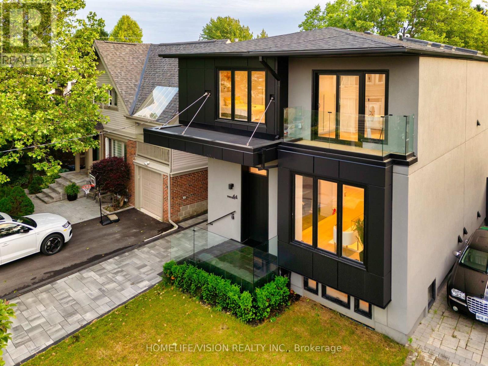 44 Doris Drive, Toronto (O'connor-Parkview), Ontario  M4B 3C9 - Photo 6 - E12472725