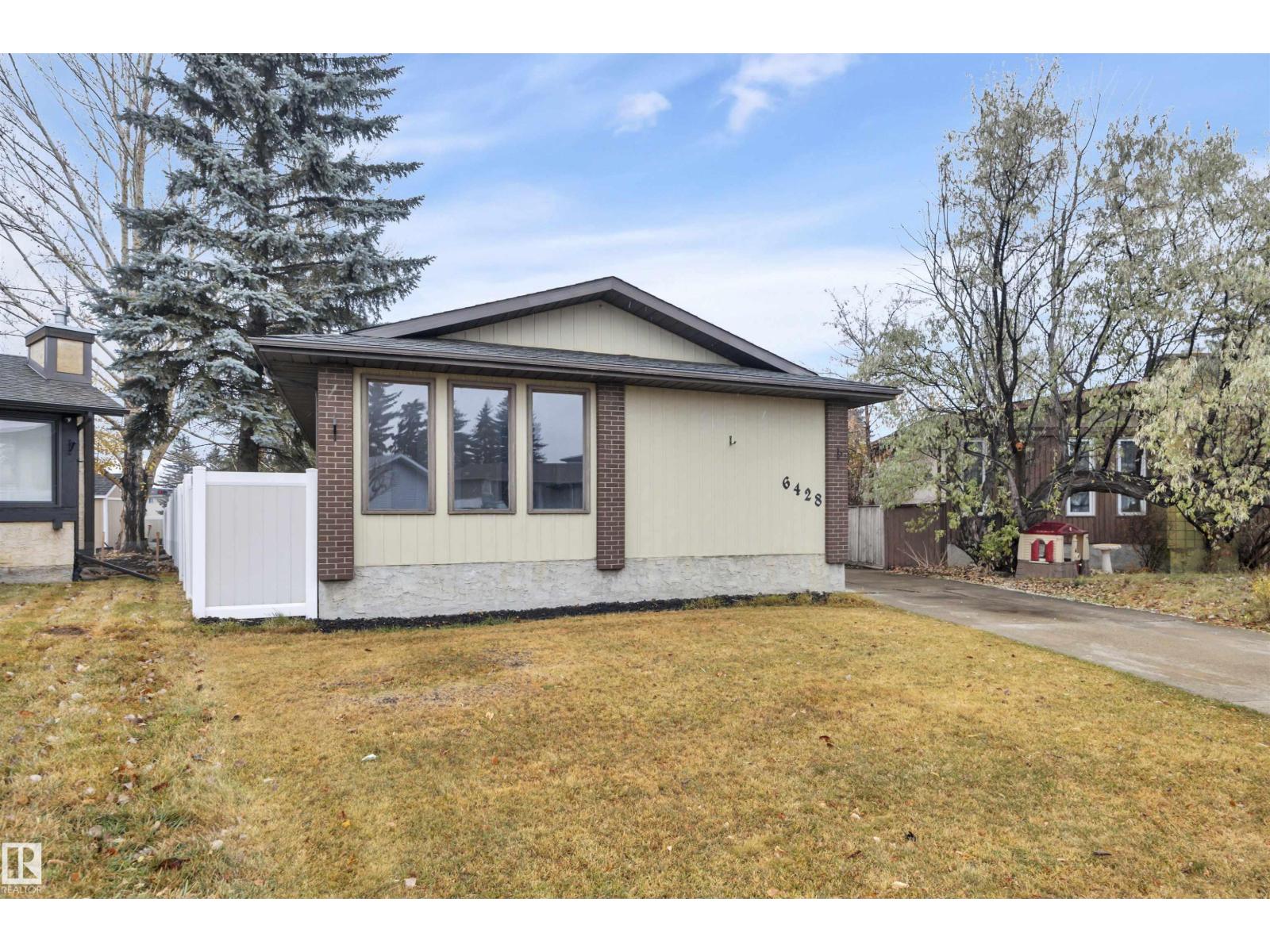 6428 15 AV NW, Edmonton, Alberta