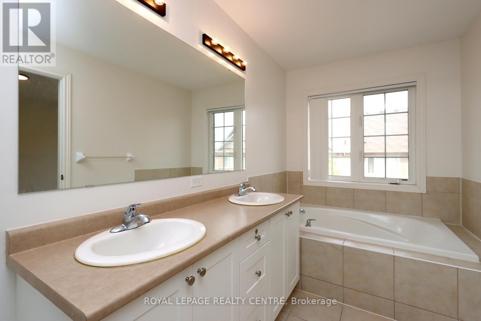 4 - 3190 Boxford Crescent, Mississauga (Churchill Meadows), Ontario  L5M 0A4 - Photo 35 - W12512366