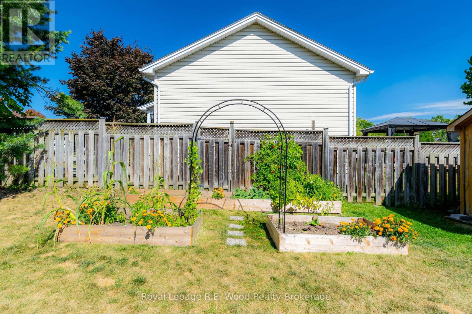 6 Owen Street, Ingersoll, Ontario  N5C 4H3 - Photo 26 - X12521318