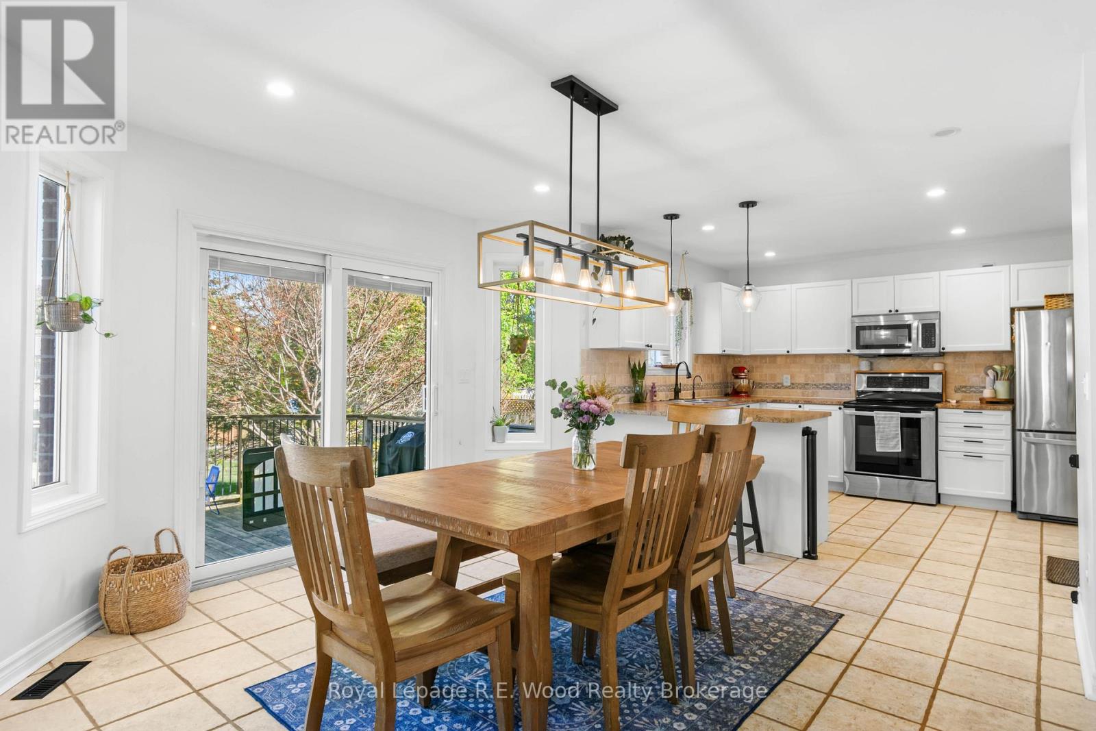 6 Owen Street, Ingersoll, Ontario  N5C 4H3 - Photo 9 - X12521318