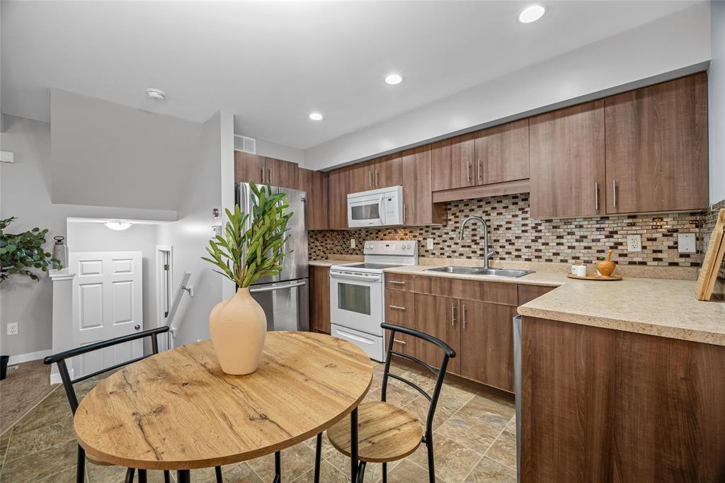 902 25 Tim Sale Drive, Winnipeg, Manitoba  R3Y 0P7 - Photo 19 - 202527968