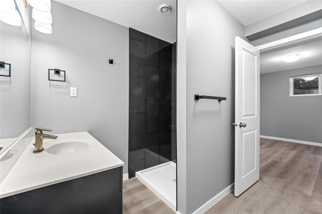 902 25 Tim Sale Drive, Winnipeg, Manitoba  R3Y 0P7 - Photo 35 - 202527968