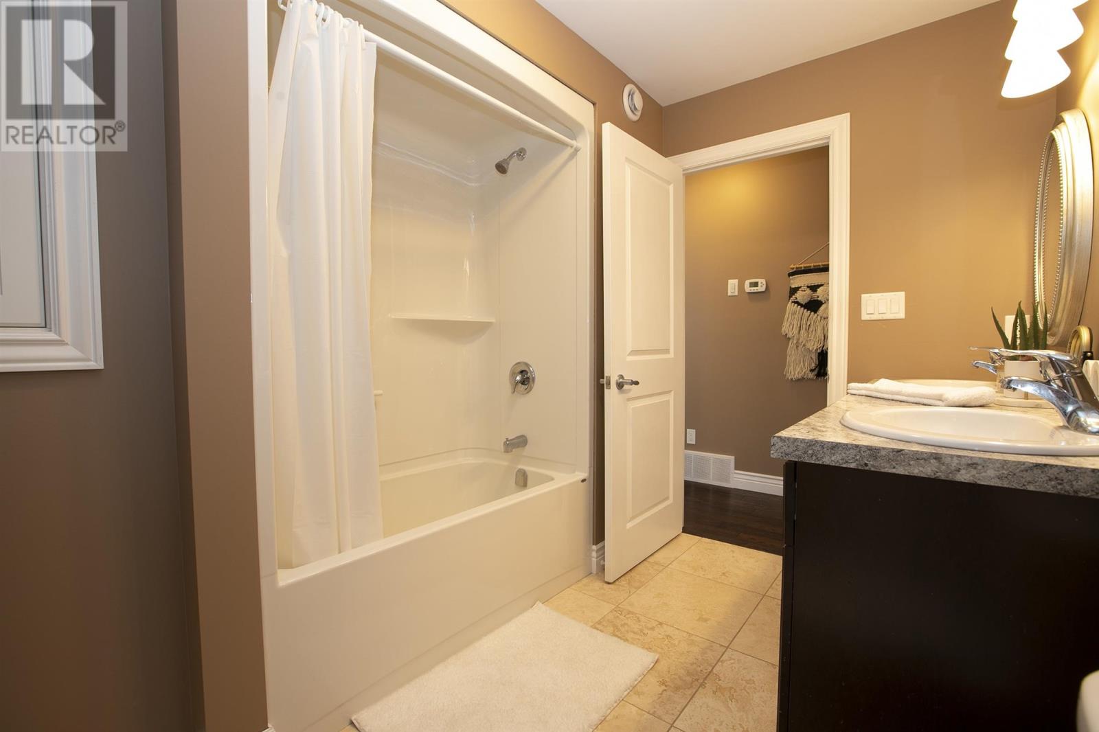 39 Saddle Cres, Sault Ste. Marie, Ontario P6A 2G3 - Photo 24 - SM252816