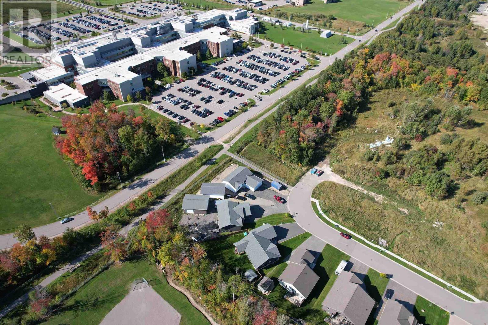 39 Saddle Cres, Sault Ste. Marie, Ontario P6A 2G3 - Photo 3 - SM252816