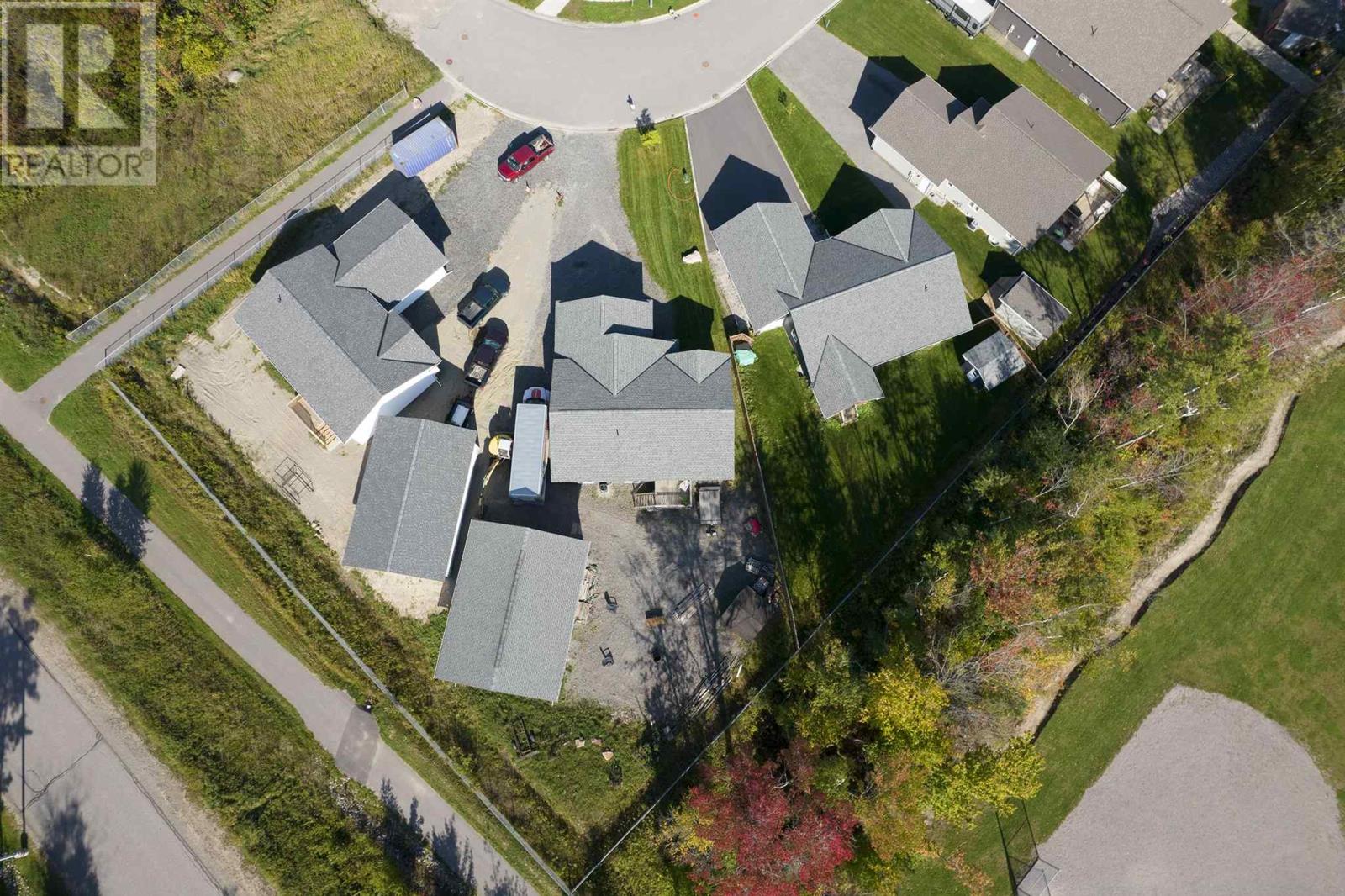 39 Saddle Cres, Sault Ste. Marie, Ontario P6A 2G3 - Photo 6 - SM252816