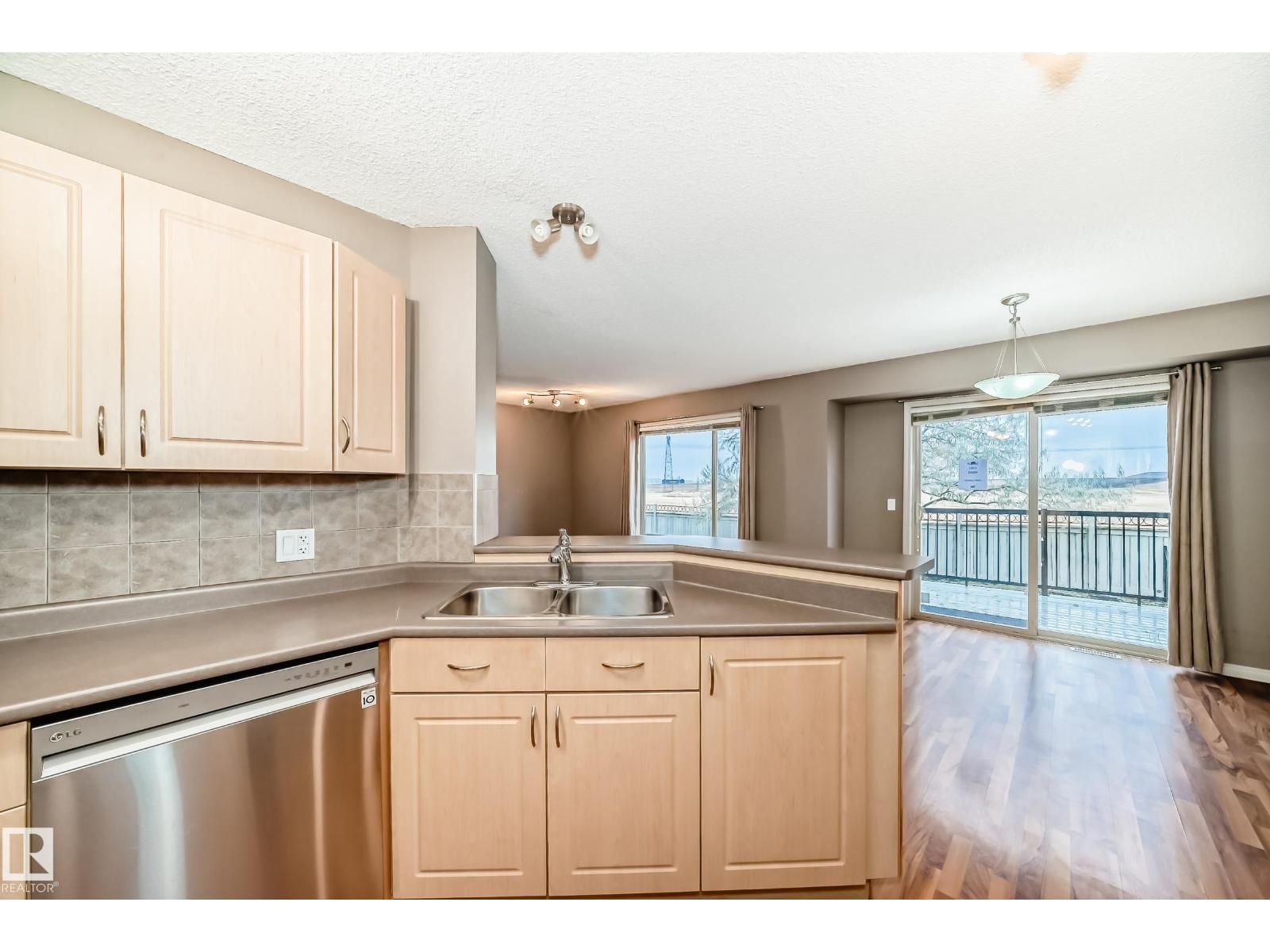 #33 1128 156 St Nw, Edmonton, Alberta T6R 0C9 - Photo 8 - E4461821