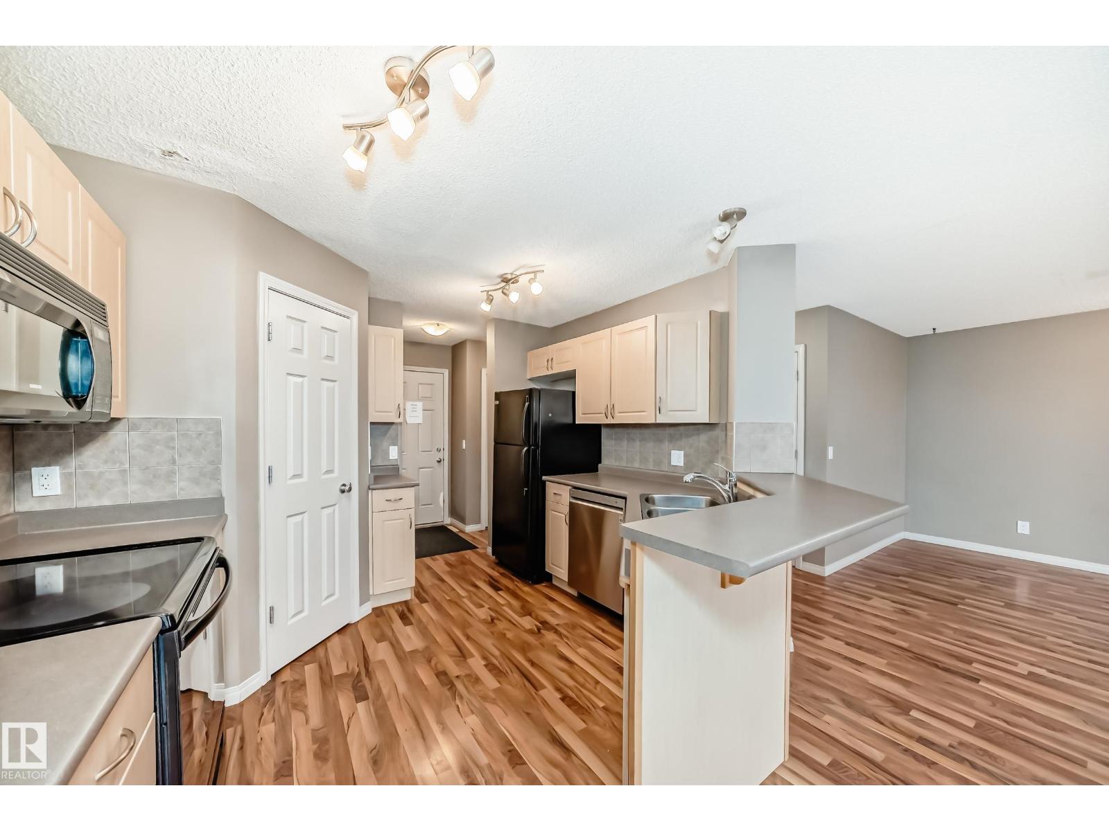 #33 1128 156 St Nw, Edmonton, Alberta T6R 0C9 - Photo 6 - E4461821