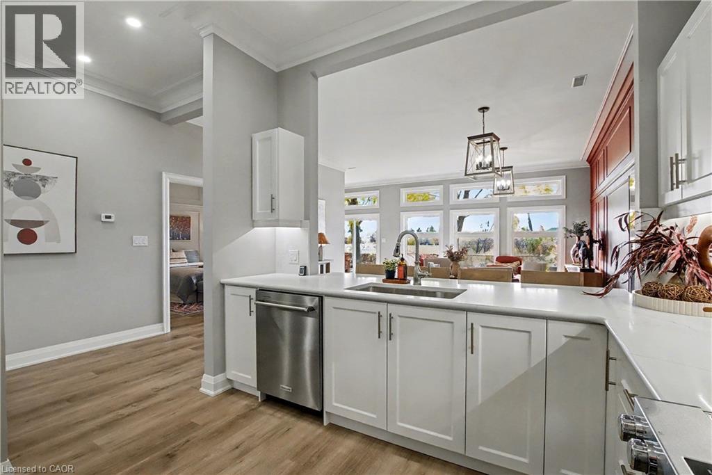 33 Sister Kern Terrace, Hamilton, Ontario  L9B 2M1 - Photo 14 - 40767485