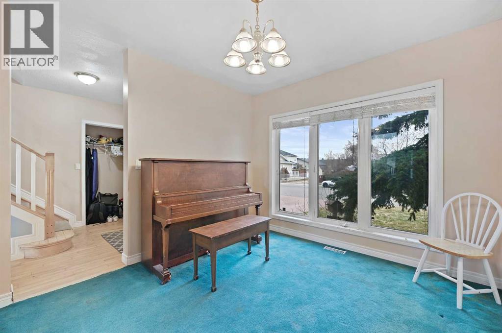 1106 Stevens Street, Crossfield, Alberta  T0M 0S0 - Photo 3 - A2268508