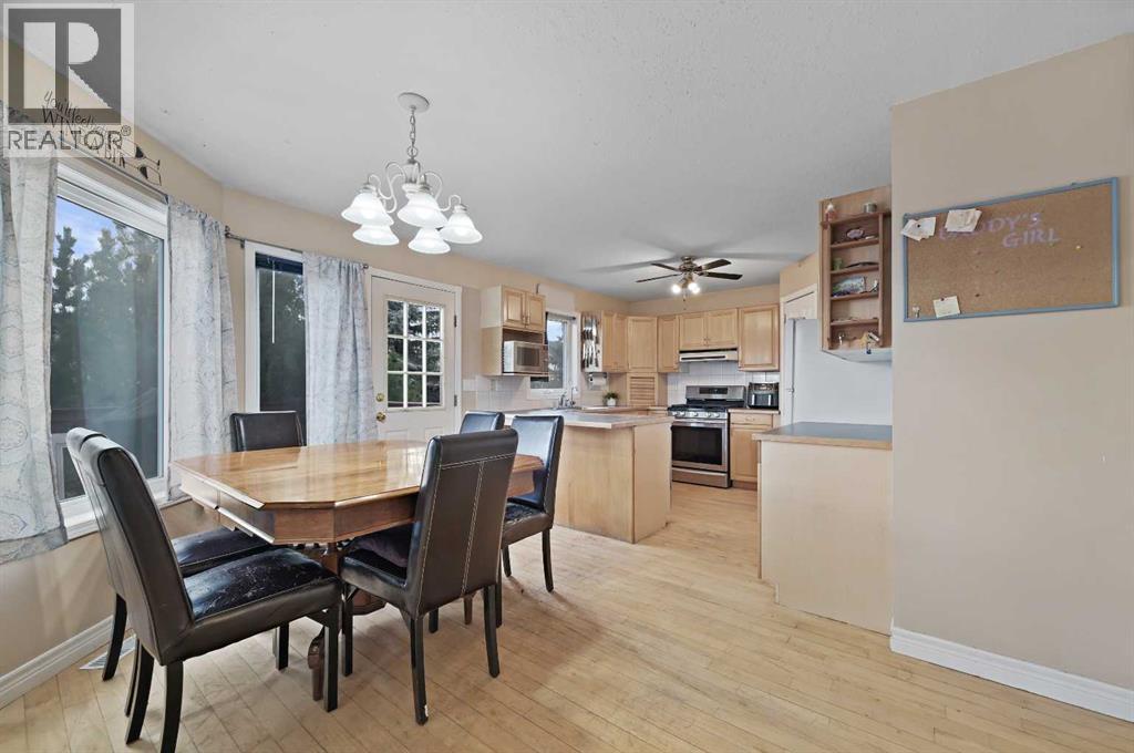 1106 Stevens Street, Crossfield, Alberta  T0M 0S0 - Photo 11 - A2268508