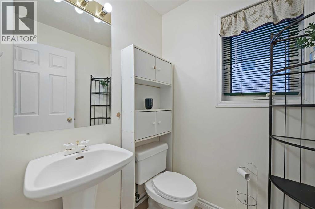 1106 Stevens Street, Crossfield, Alberta  T0M 0S0 - Photo 16 - A2268508