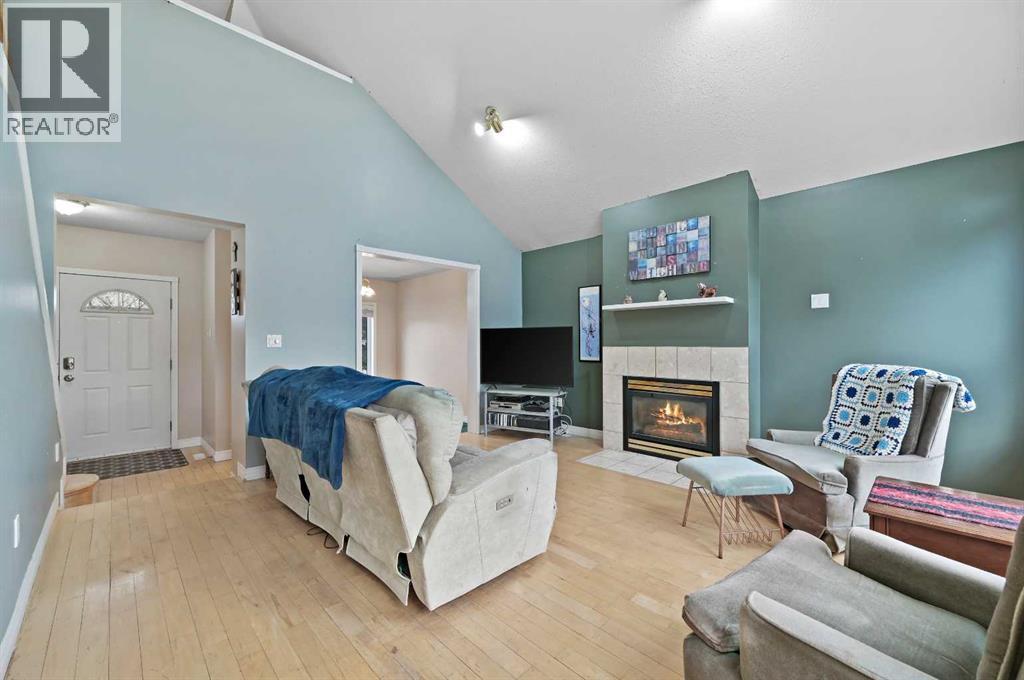 1106 Stevens Street, Crossfield, Alberta  T0M 0S0 - Photo 6 - A2268508