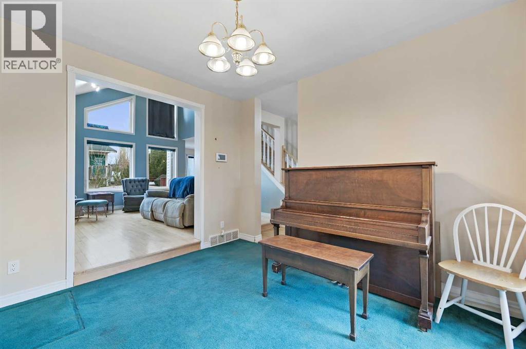 1106 Stevens Street, Crossfield, Alberta  T0M 0S0 - Photo 4 - A2268508