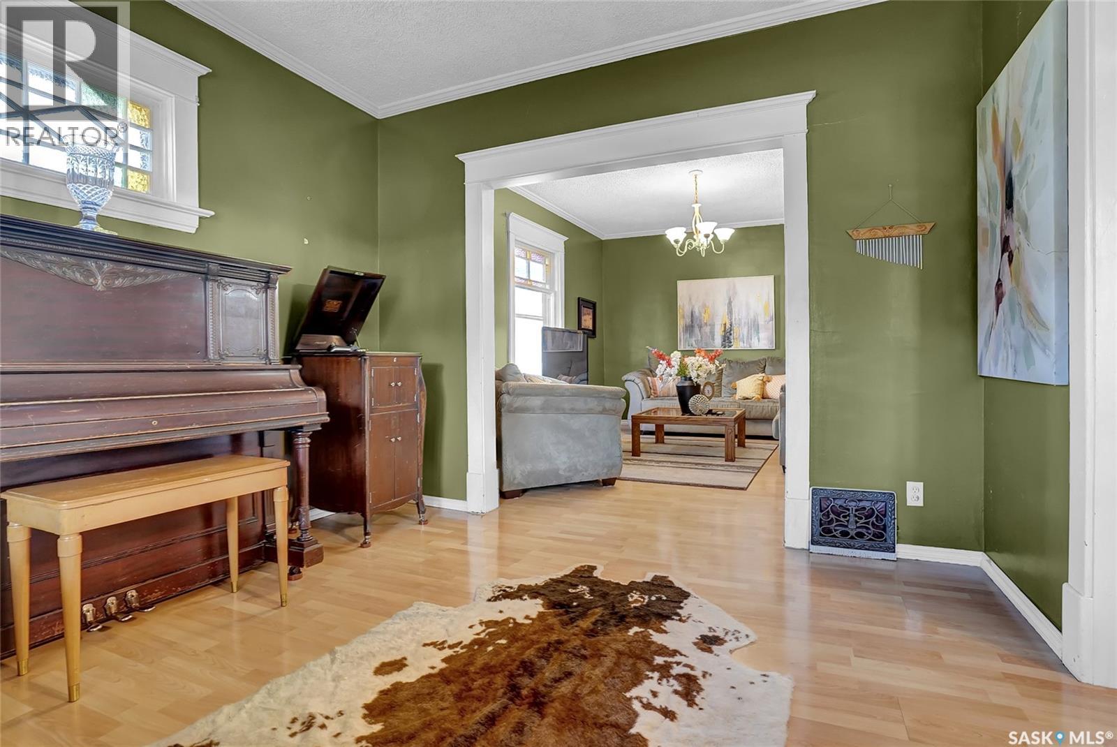 1127 2nd Avenue Nw, Moose Jaw, Saskatchewan  S6H 3R4 - Photo 13 - SK023622