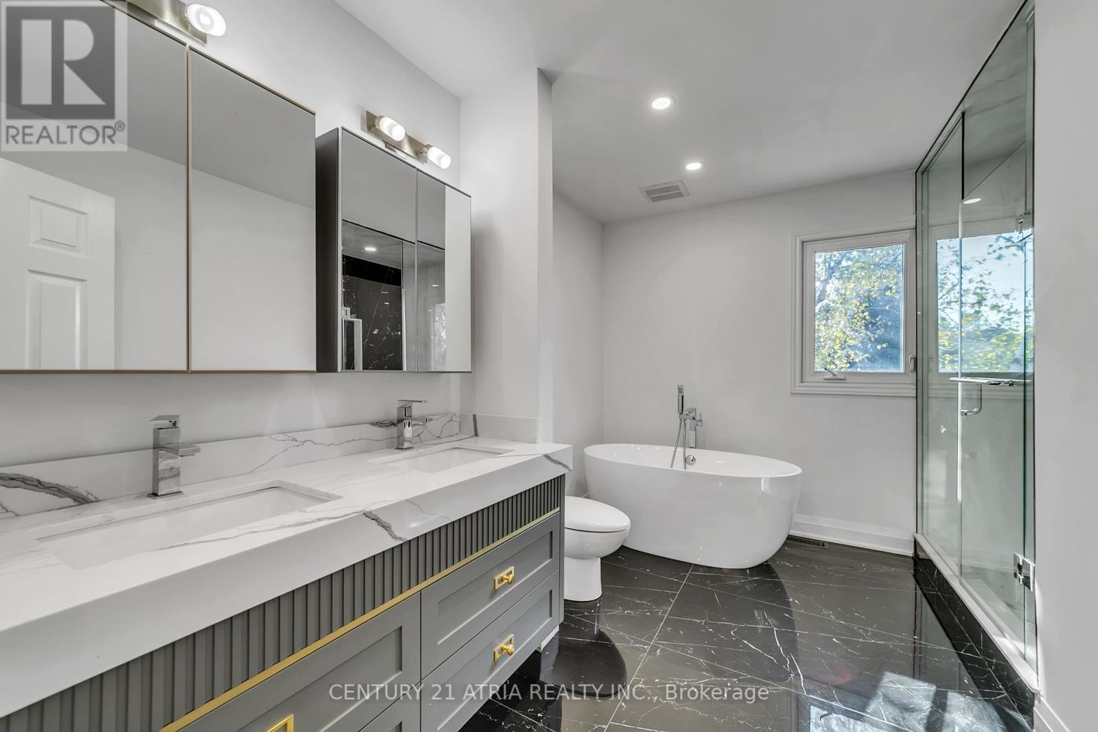 65 Worthington Avenue, Richmond Hill, Ontario  L4E 2S6 - Photo 26 - N12412105