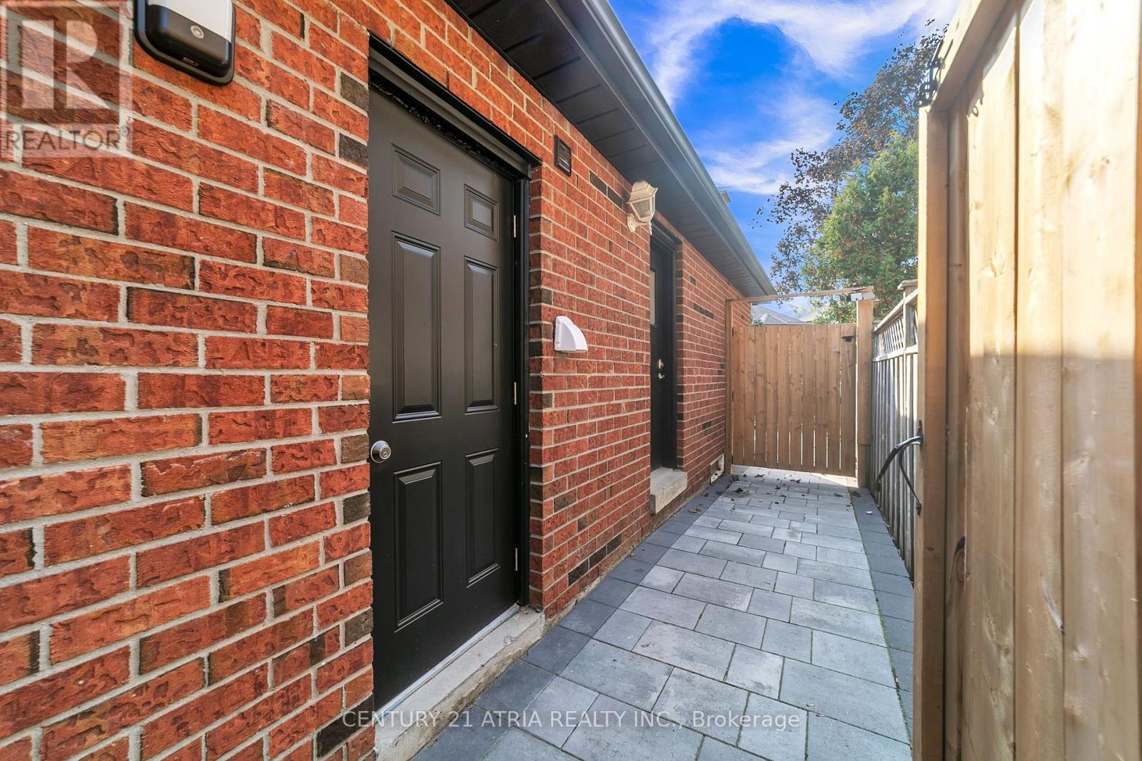 65 Worthington Avenue, Richmond Hill, Ontario  L4E 2S6 - Photo 49 - N12412105