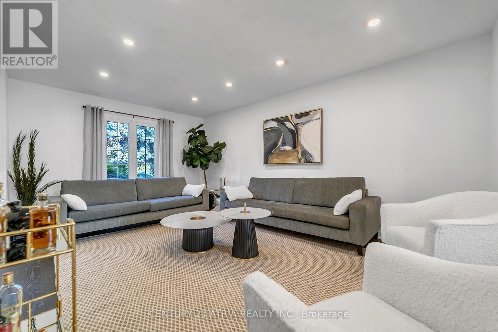 65 Worthington Avenue, Richmond Hill, Ontario  L4E 2S6 - Photo 6 - N12412105