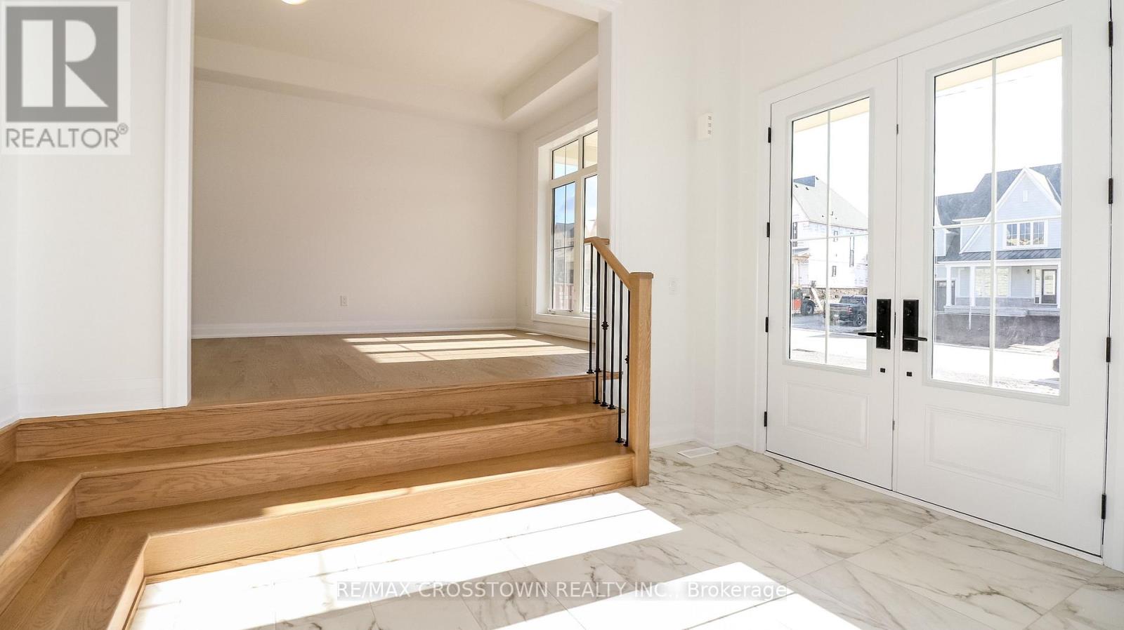 26 Pearsall Place, Oro-Medonte, Ontario  L0L 2L0 - Photo 3 - S12521110