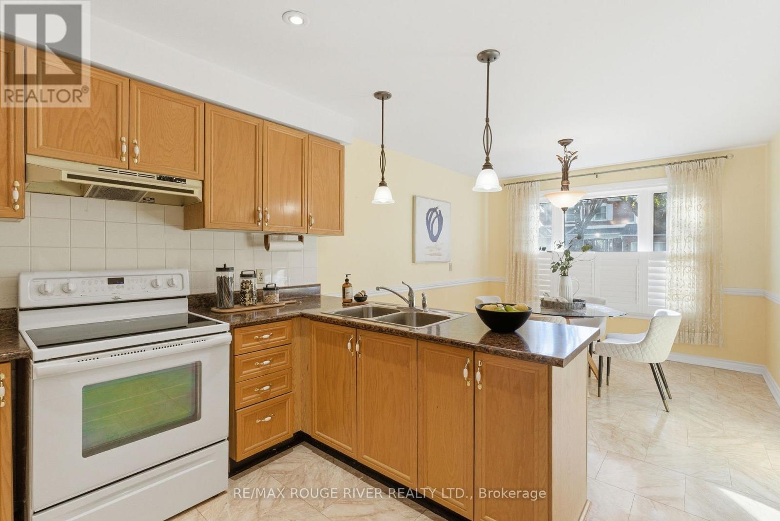 28 Adams Court, Uxbridge, Ontario  L9P 1G2 - Photo 6 - N12521666