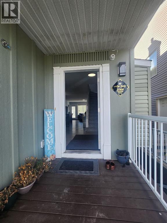 1028 Taradale Drive Ne, Calgary, Alberta  T3J 0B2 - Photo 4 - A2268700