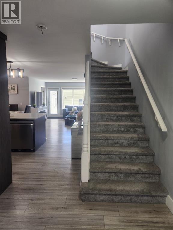 1028 Taradale Drive Ne, Calgary, Alberta  T3J 0B2 - Photo 6 - A2268700