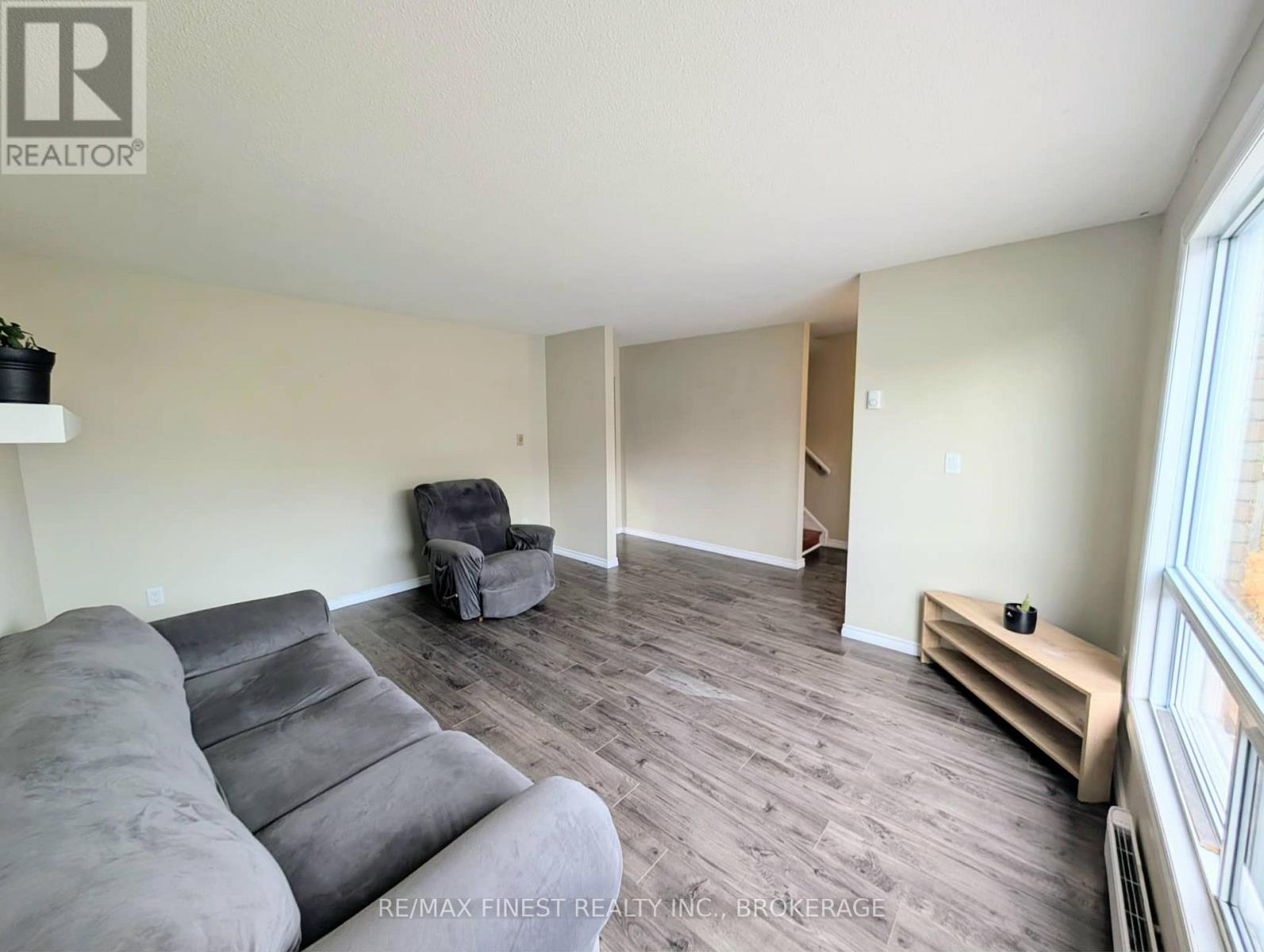 2 Rosemund Crescent, Kingston, Ontario  K7M 6Z3 - Photo 4 - X12521500