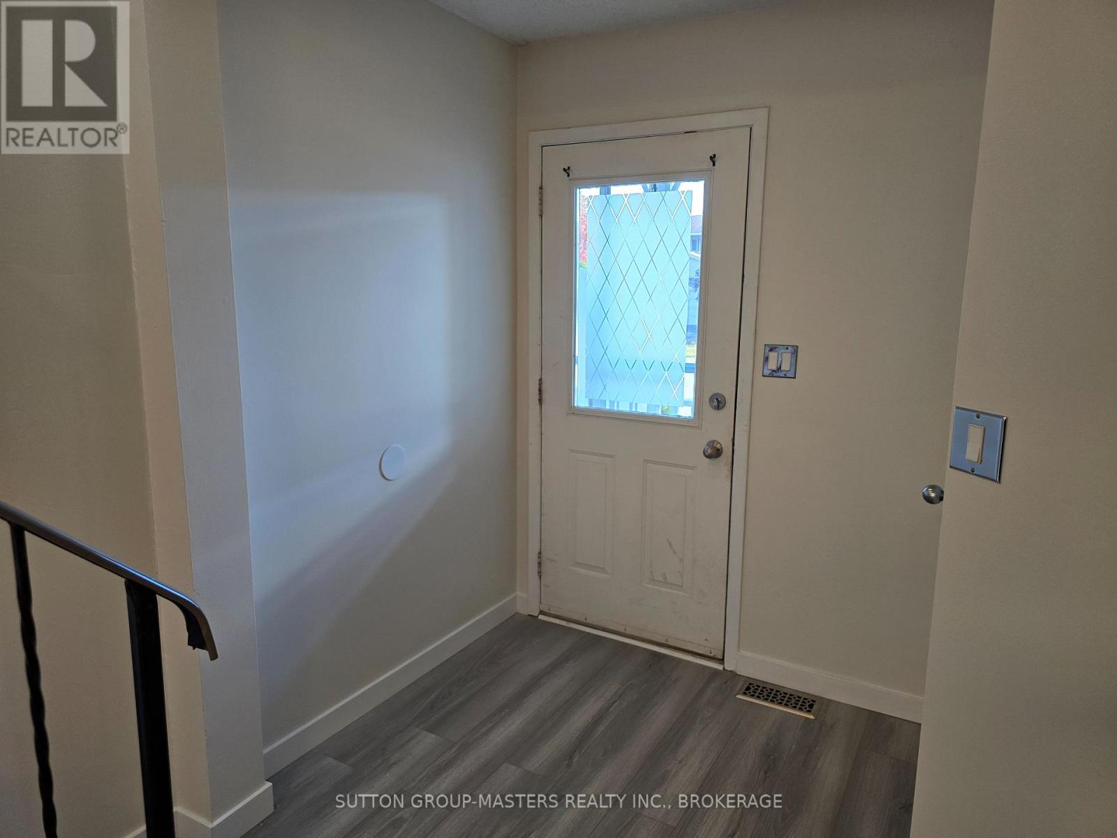 278 Vanguard Court, Kingston, Ontario  K7M 8P9 - Photo 2 - X12521522