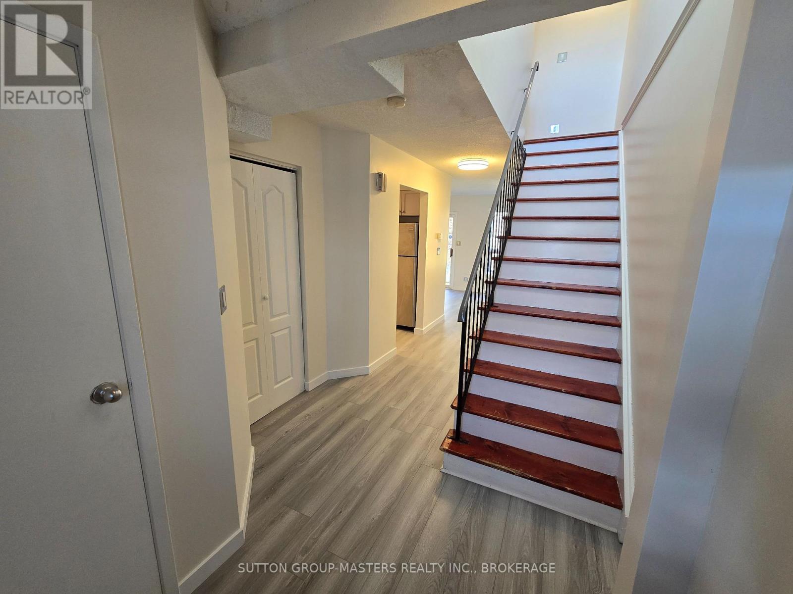 278 Vanguard Court, Kingston, Ontario  K7M 8P9 - Photo 3 - X12521522