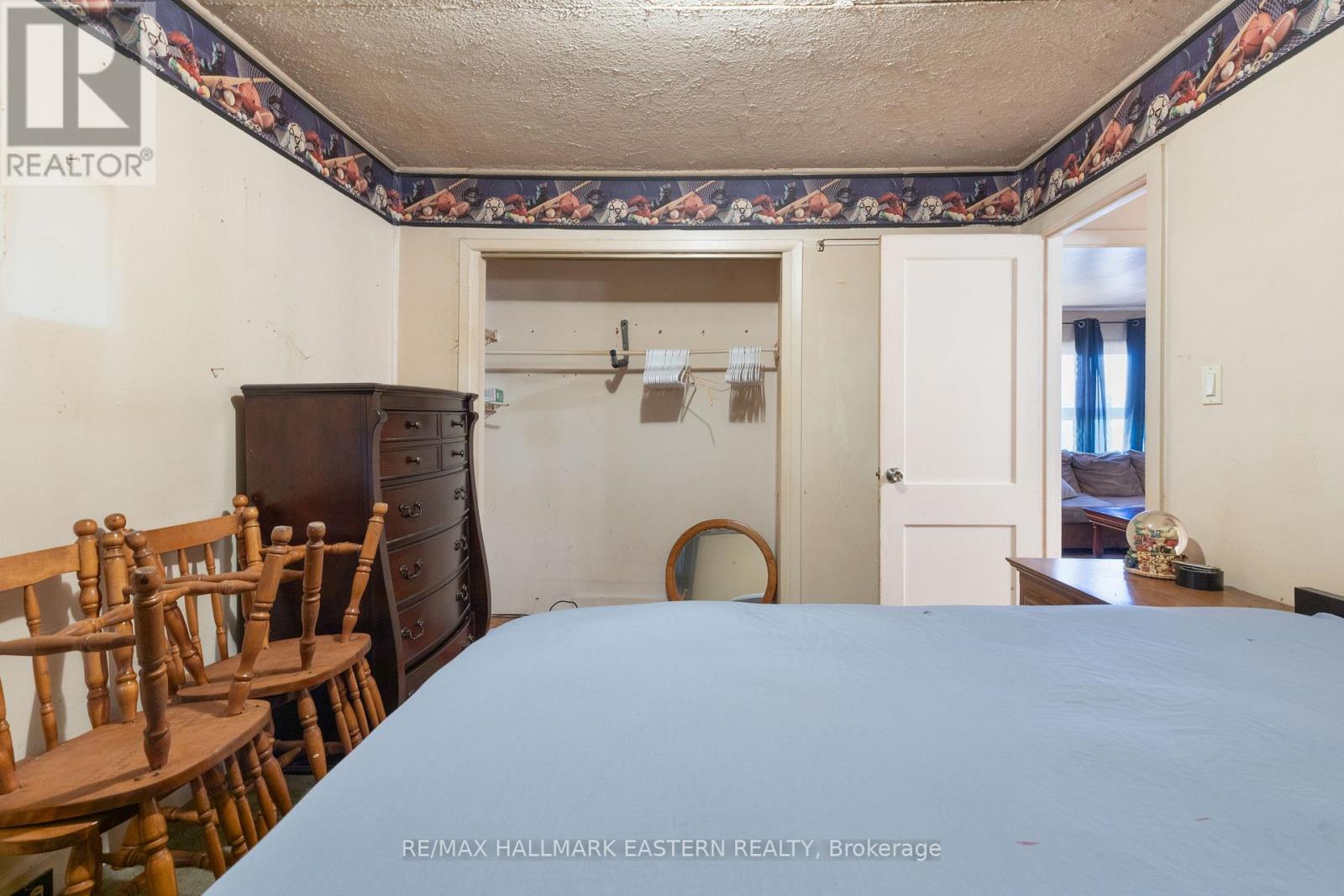 7 Wallace Street, Peterborough, Ontario K9H 1A8 - Photo 20 - X12521396