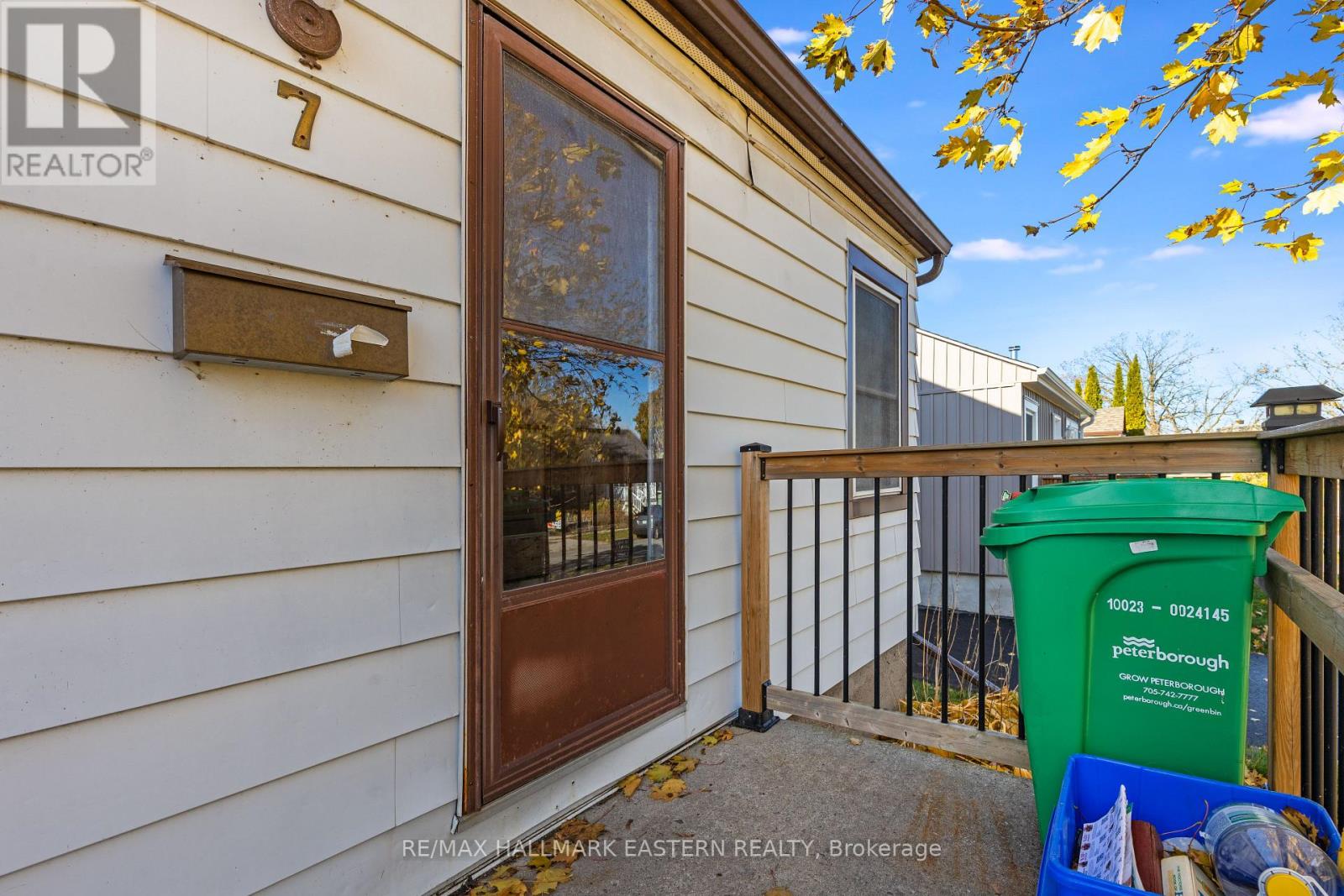 7 Wallace Street, Peterborough, Ontario K9H 1A8 - Photo 29 - X12521396