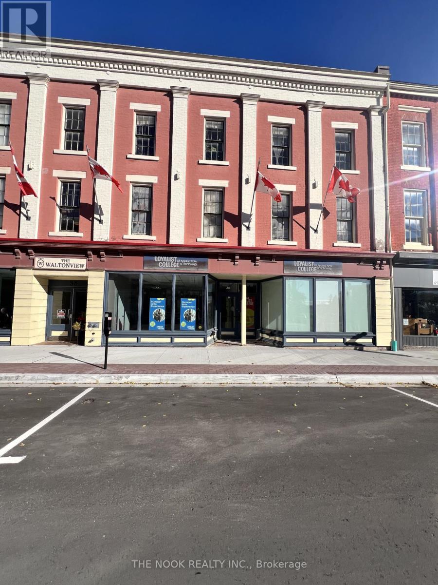 34 Walton Street, Port Hope, Ontario L1A 1N1 - Photo 6 - X12521492