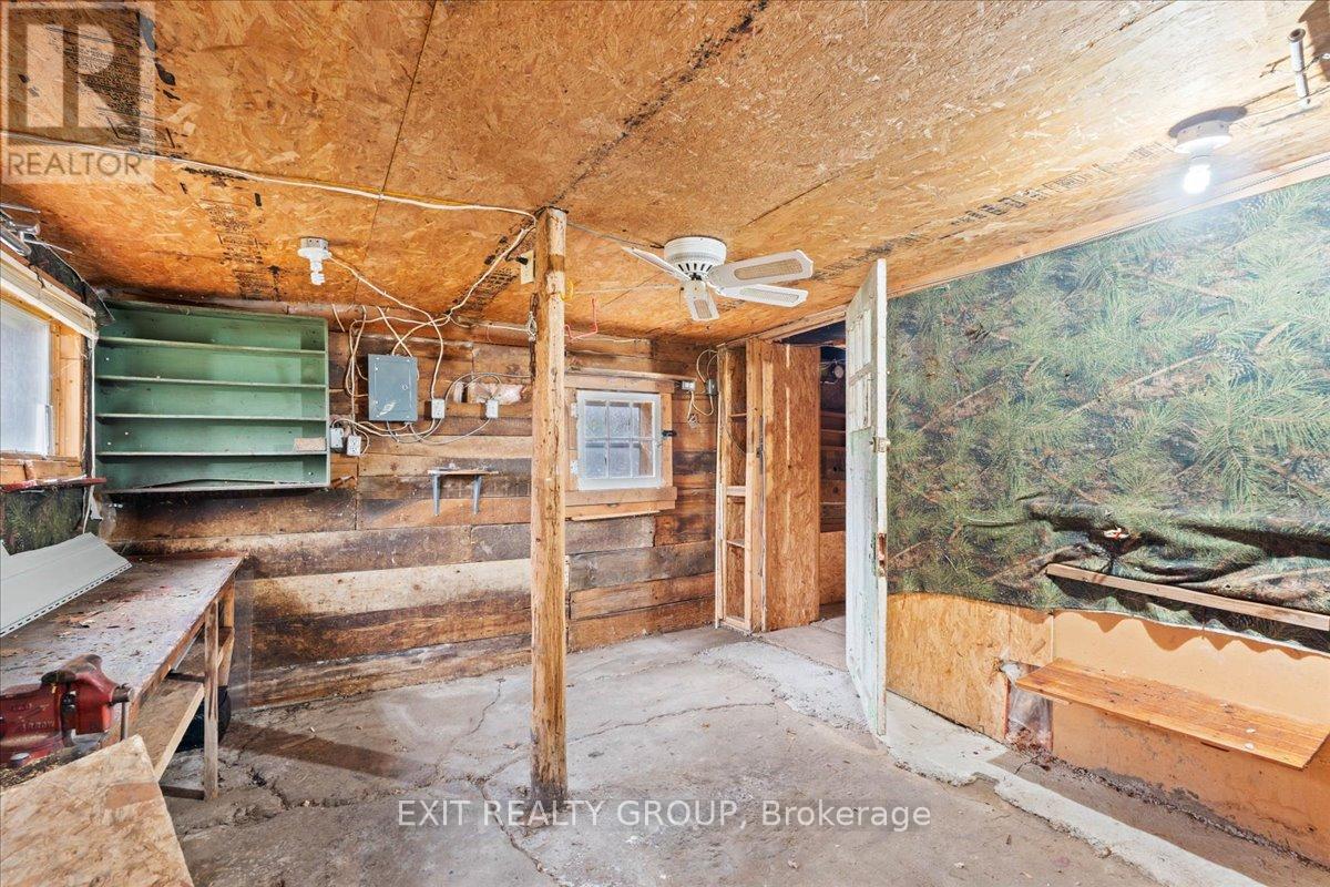 18178 Telephone Road, Quinte West, Ontario K8V 5P4 - Photo 31 - X12521540