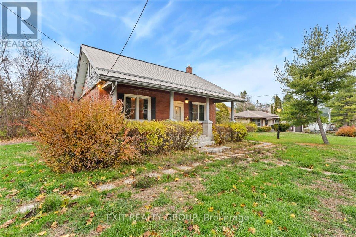 18178 Telephone Road, Quinte West, Ontario K8V 5P4 - Photo 37 - X12521540