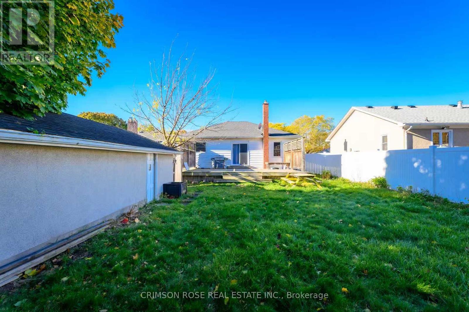 11 Bonavem Drive, St. Catharines (Fairview), Ontario  L2N 1X7 - Photo 33 - X12514538