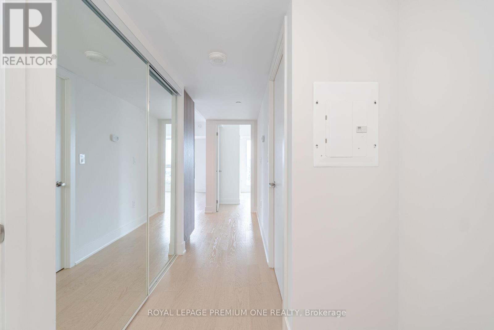 2607 - 955 Bay Street, Toronto, Ontario  M5S 0C6 - Photo 7 - C12521214