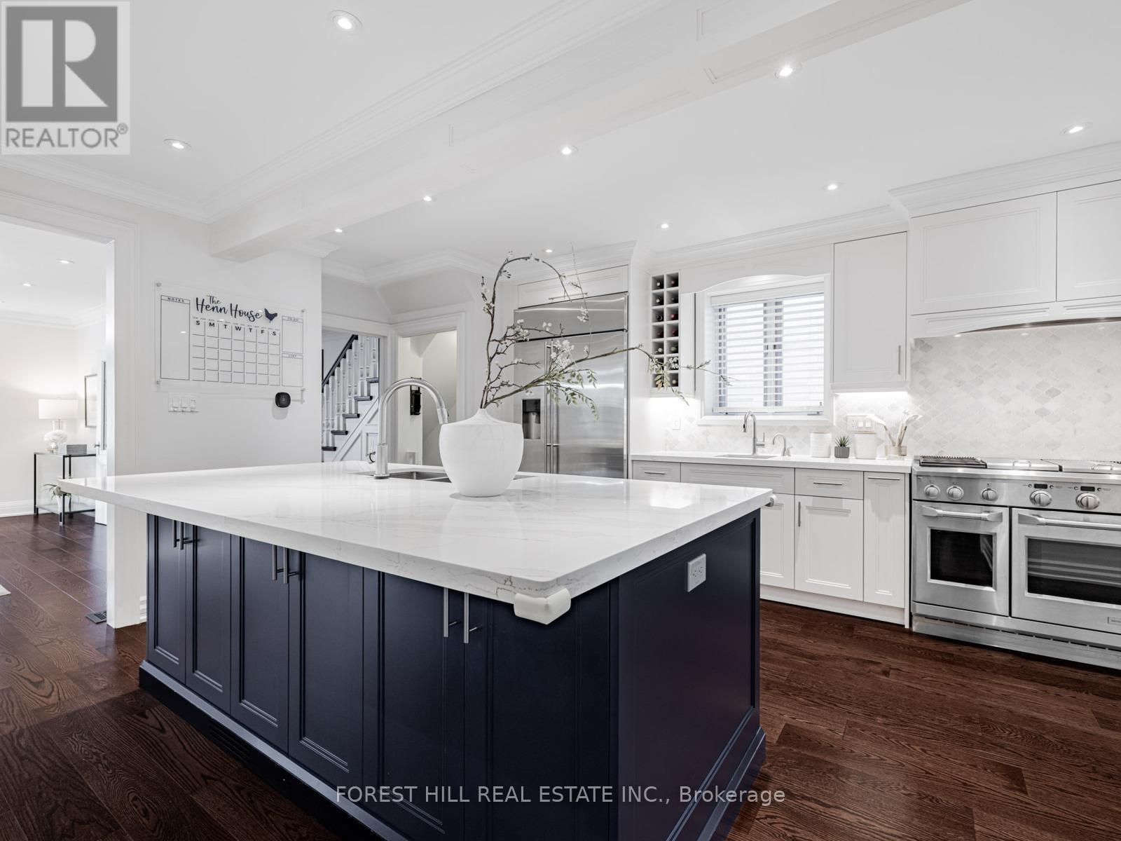 582 Briar Hill Avenue, Toronto, Ontario  M5N 1M9 - Photo 10 - C12521248