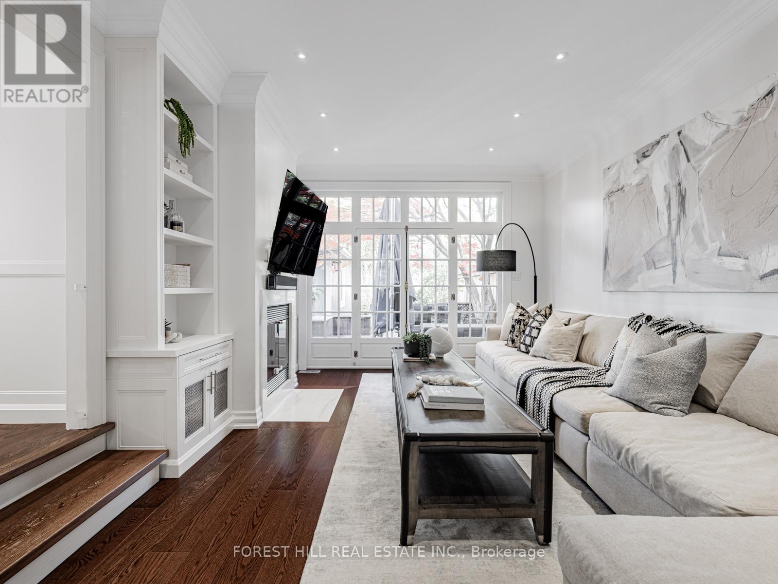 582 Briar Hill Avenue, Toronto, Ontario  M5N 1M9 - Photo 13 - C12521248