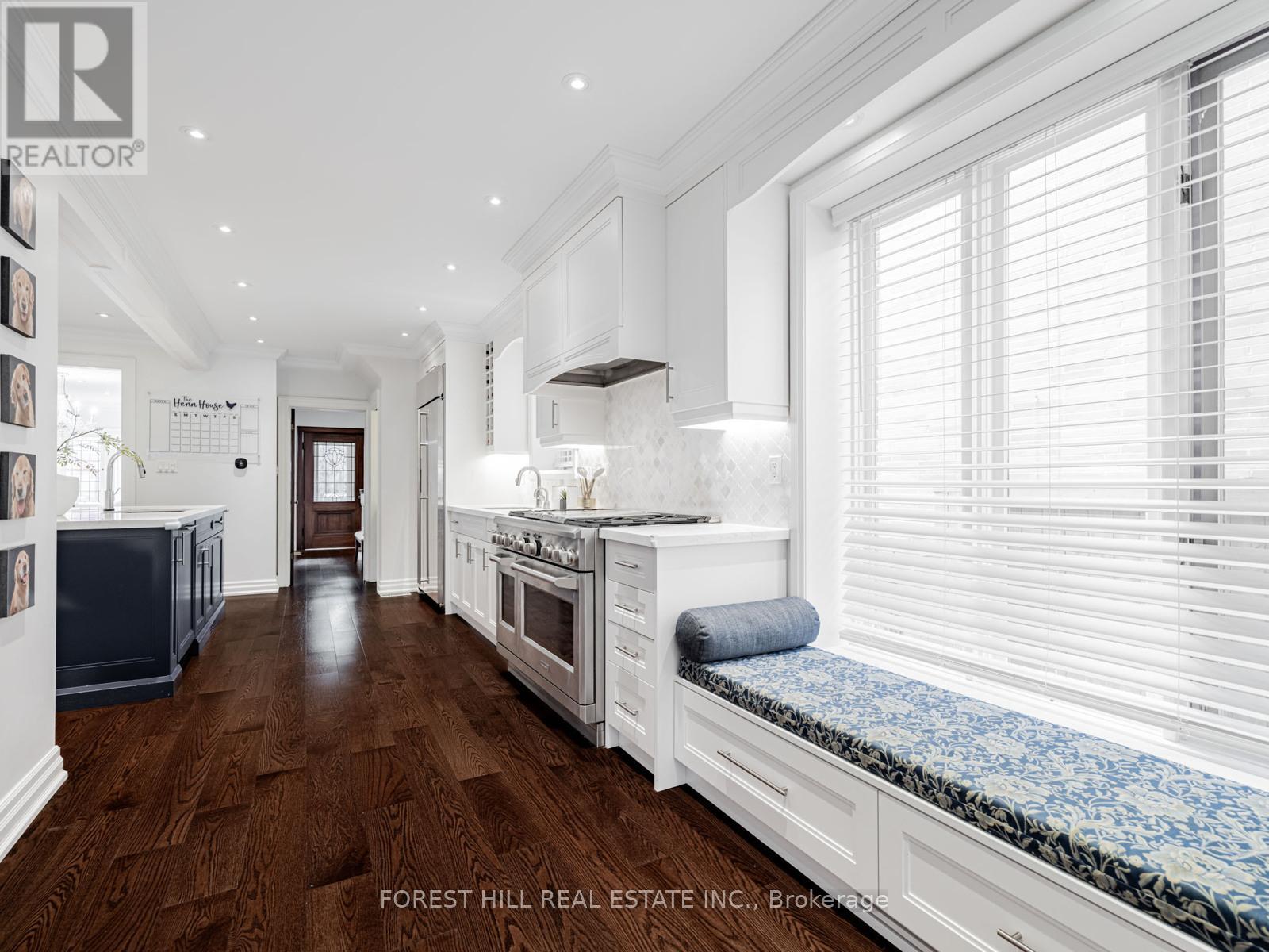 582 Briar Hill Avenue, Toronto, Ontario  M5N 1M9 - Photo 14 - C12521248