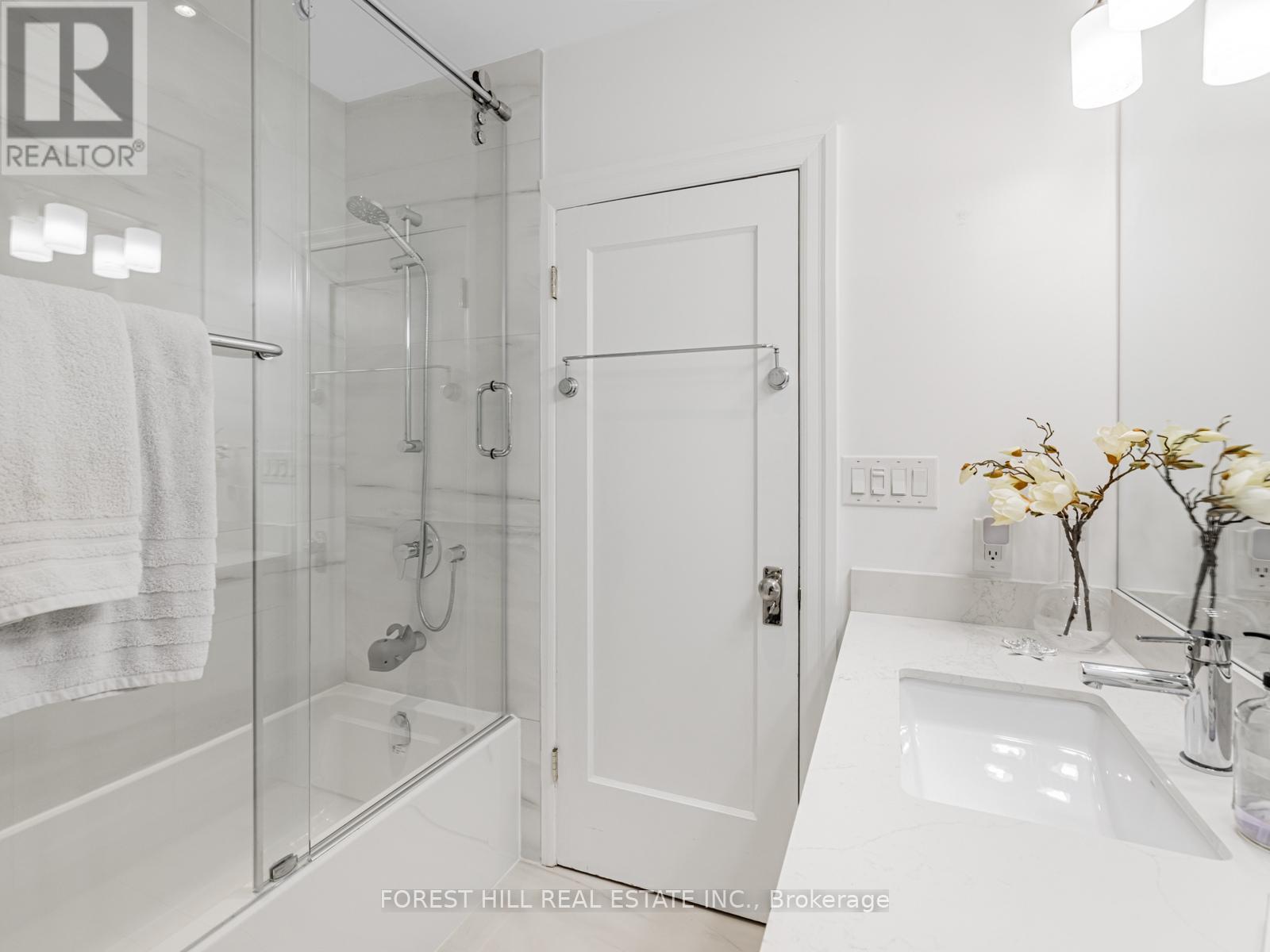 582 Briar Hill Avenue, Toronto, Ontario  M5N 1M9 - Photo 25 - C12521248